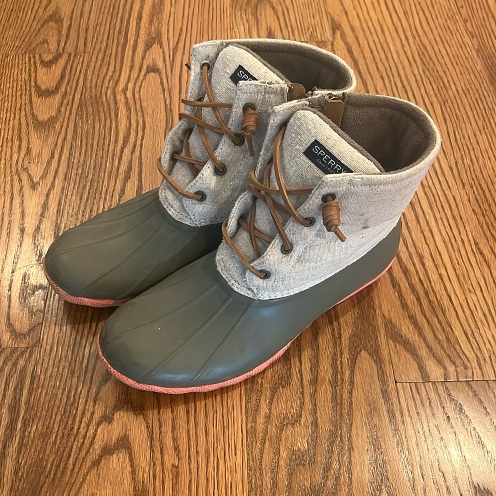 Sperry Saltwater Duck Boots - Linen Rose (Women’s Size 10)